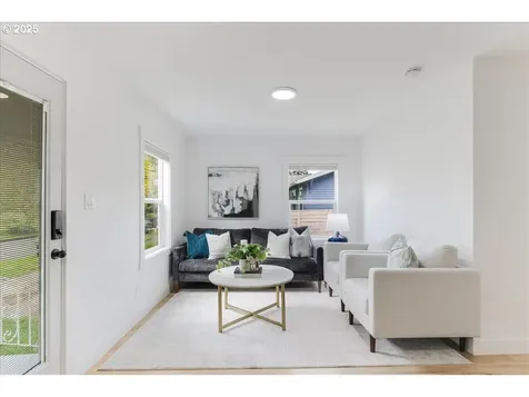 7944 N Dana Avenue Portland OR 97203