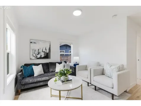 7944 N Dana Avenue Portland OR 97203