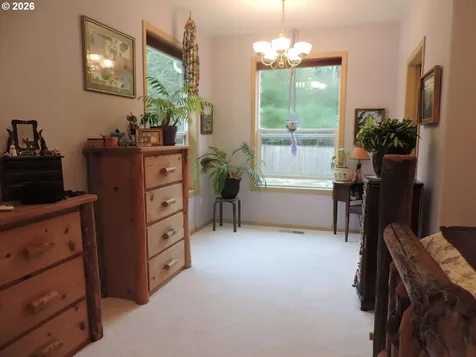 47 SW Gardenia Avenue Warrenton OR 97146