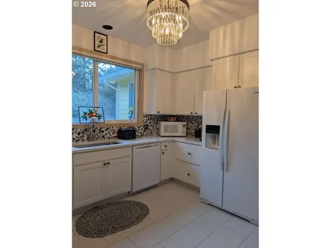 47 SW Gardenia Avenue Warrenton OR 97146