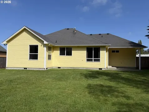 47 SW Gardenia Avenue Warrenton OR 97146
