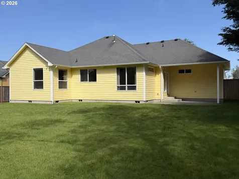 47 SW Gardenia Avenue Warrenton OR 97146