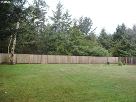 47 SW Gardenia Avenue Warrenton OR 97146