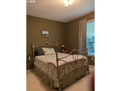 47 SW Gardenia Avenue Warrenton OR 97146