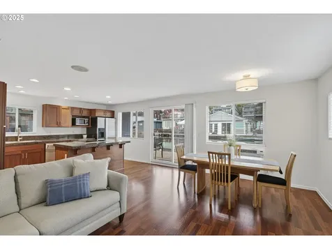 11630 N Island Cove Lane Portland OR 97217