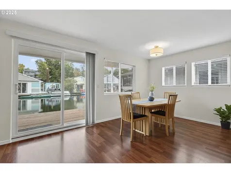 11630 N Island Cove Lane Portland OR 97217
