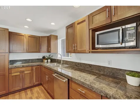 11630 N Island Cove Lane Portland OR 97217