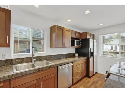 11630 N Island Cove Lane Portland OR 97217