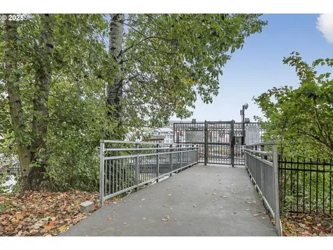 11630 N Island Cove Lane Portland OR 97217
