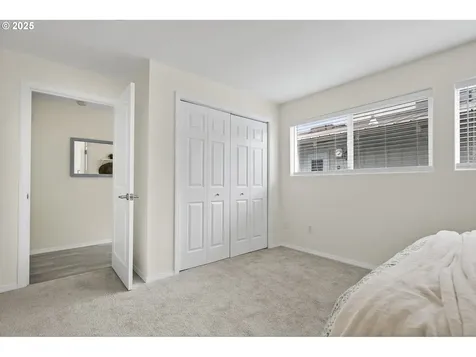 11630 N Island Cove Lane Portland OR 97217