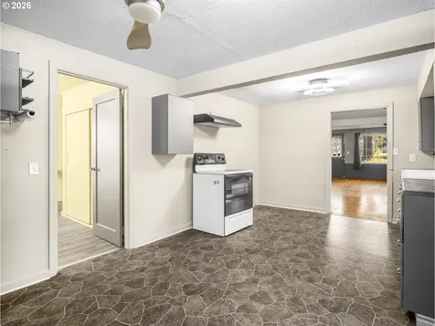 6511 SE Borwick Street Hillsboro OR 97123