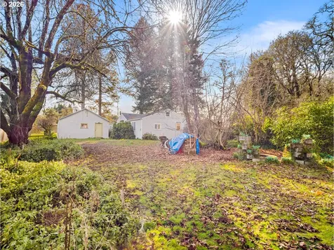6511 SE Borwick Street Hillsboro OR 97123