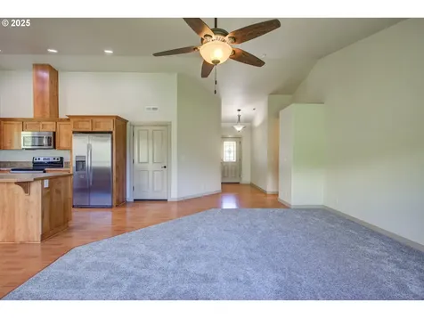 1920 NE Sunset Street Roseburg OR 97470