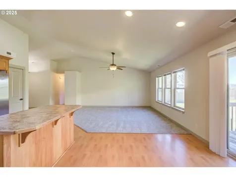 1920 NE Sunset Street Roseburg OR 97470