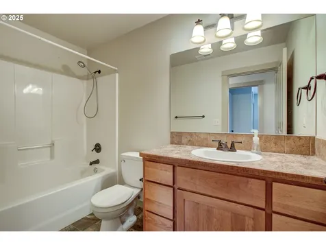 1920 NE Sunset Street Roseburg OR 97470