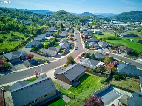 1920 NE Sunset Street Roseburg OR 97470