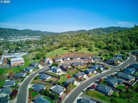 1920 NE Sunset Street Roseburg OR 97470
