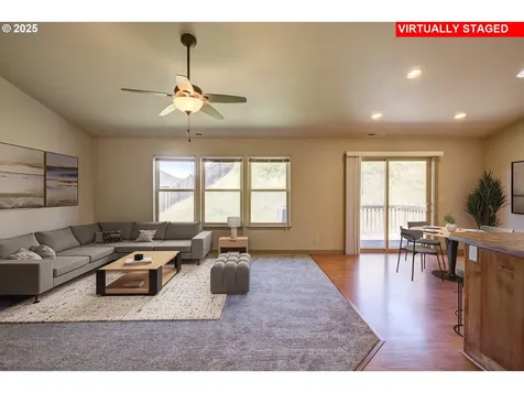 1920 NE Sunset Street Roseburg OR 97470