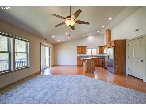 1920 NE Sunset Street Roseburg OR 97470