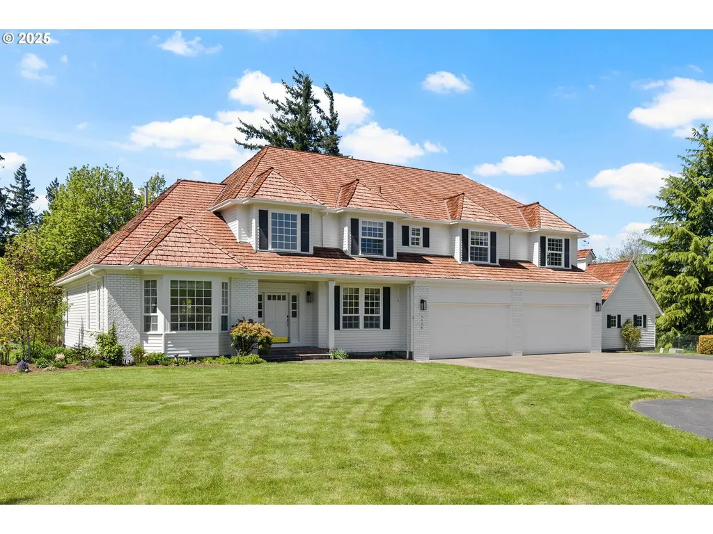 1136 Rosemont Road West Linn OR 97068