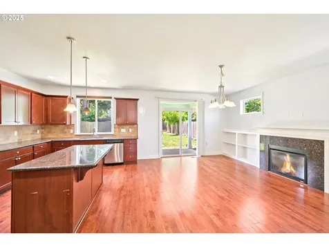 5233 SE 109th Avenue Portland OR 97266