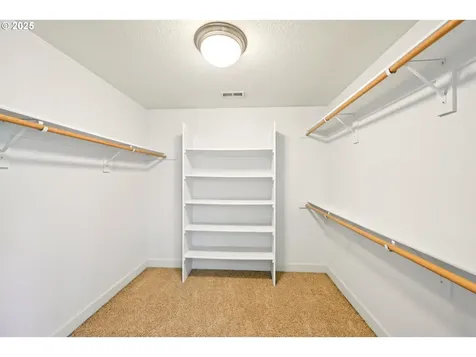 5233 SE 109th Avenue Portland OR 97266