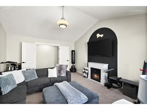 3872 N Morris Street Newberg OR 97132