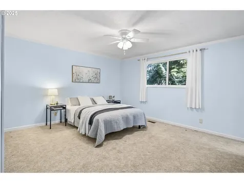 13555 SW Fircrest Court Beaverton OR 97008