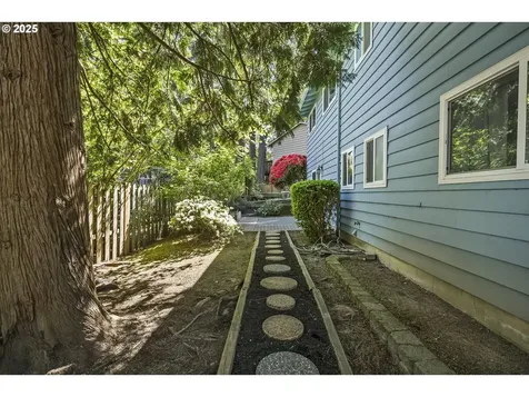 13555 SW Fircrest Court Beaverton OR 97008