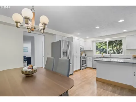 13555 SW Fircrest Court Beaverton OR 97008