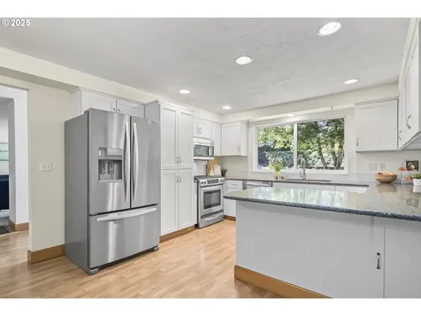 13555 SW Fircrest Court Beaverton OR 97008
