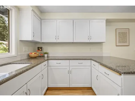 13555 SW Fircrest Court Beaverton OR 97008