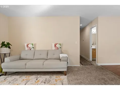 1745 SW 27th Street Troutdale OR 97060
