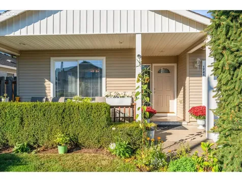 1745 SW 27th Street Troutdale OR 97060