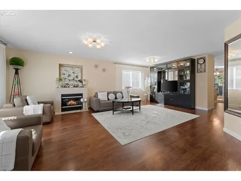 1745 SW 27th Street Troutdale OR 97060