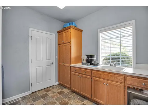 1116 Glazemeadow Street Keizer OR 97303