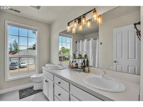 1116 Glazemeadow Street Keizer OR 97303