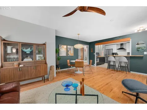 6136 SE Harney Street Portland OR 97206