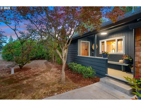 6136 SE Harney Street Portland OR 97206