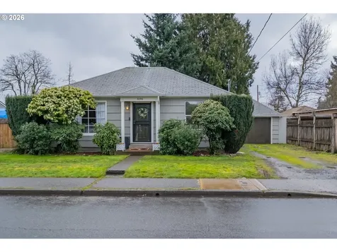 3090 D Street NE Salem OR 97301