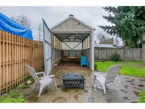 3090 D Street NE Salem OR 97301