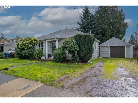 3090 D Street NE Salem OR 97301