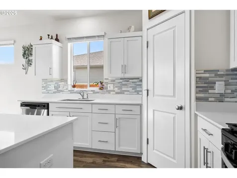 715 NE Union Loop Prineville OR 97754