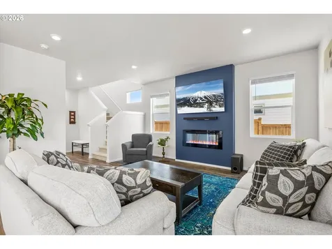 715 NE Union Loop Prineville OR 97754