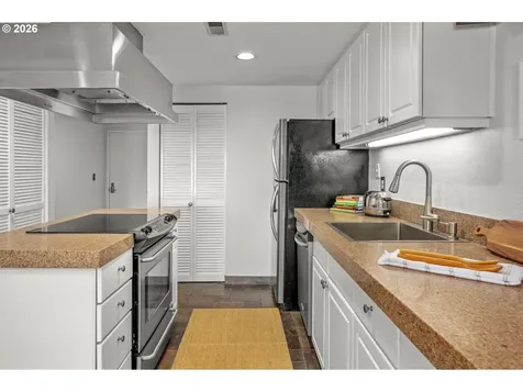 113 N Hayden Bay Drive Portland OR 97217