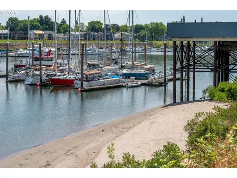 113 N Hayden Bay Drive Portland OR 97217