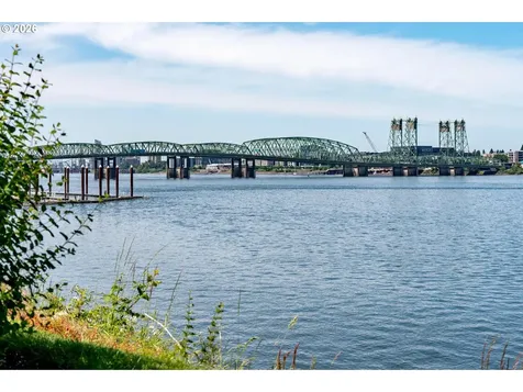 113 N Hayden Bay Drive Portland OR 97217