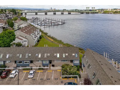 113 N Hayden Bay Drive Portland OR 97217