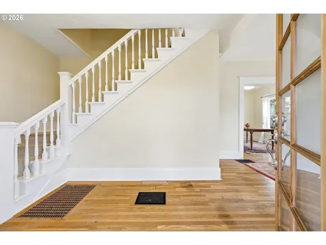 4549 NE 22nd Avenue Portland OR 97211