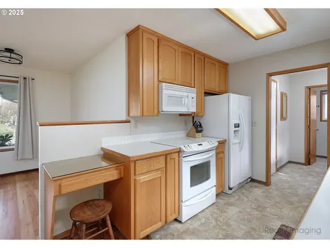 10608 NE Tillamook Street Portland OR 97220